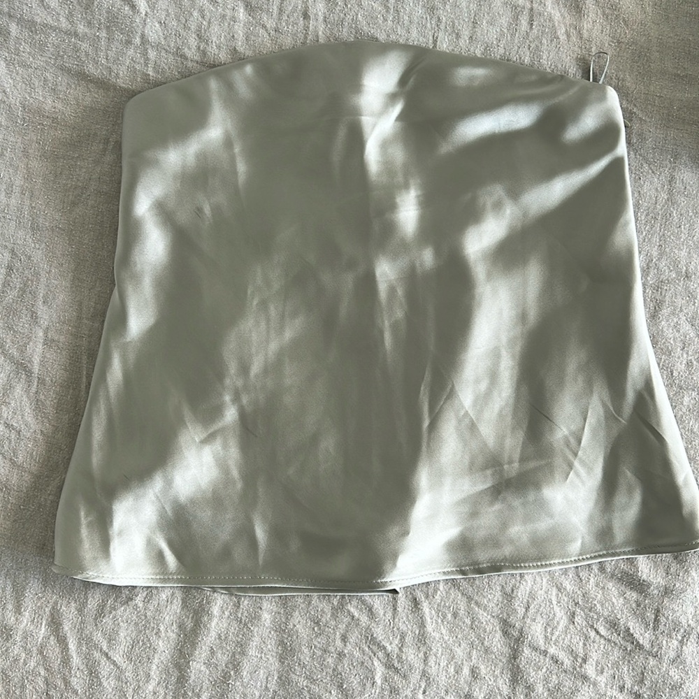 Zara strapless silky material Like new few defects